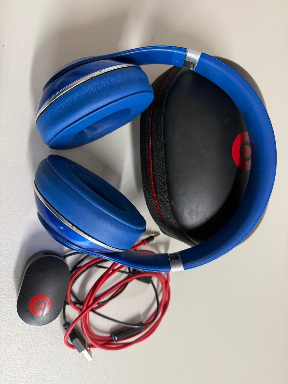 Beats by Dr. Dre Studio 2 WIRED Over Ear Headphones Blue New Ear Pads